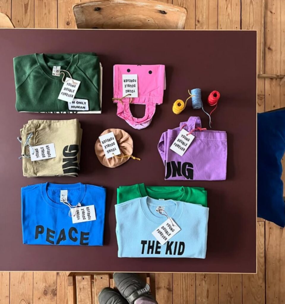 Young Double のスクリーンプリントされたアイテムたち