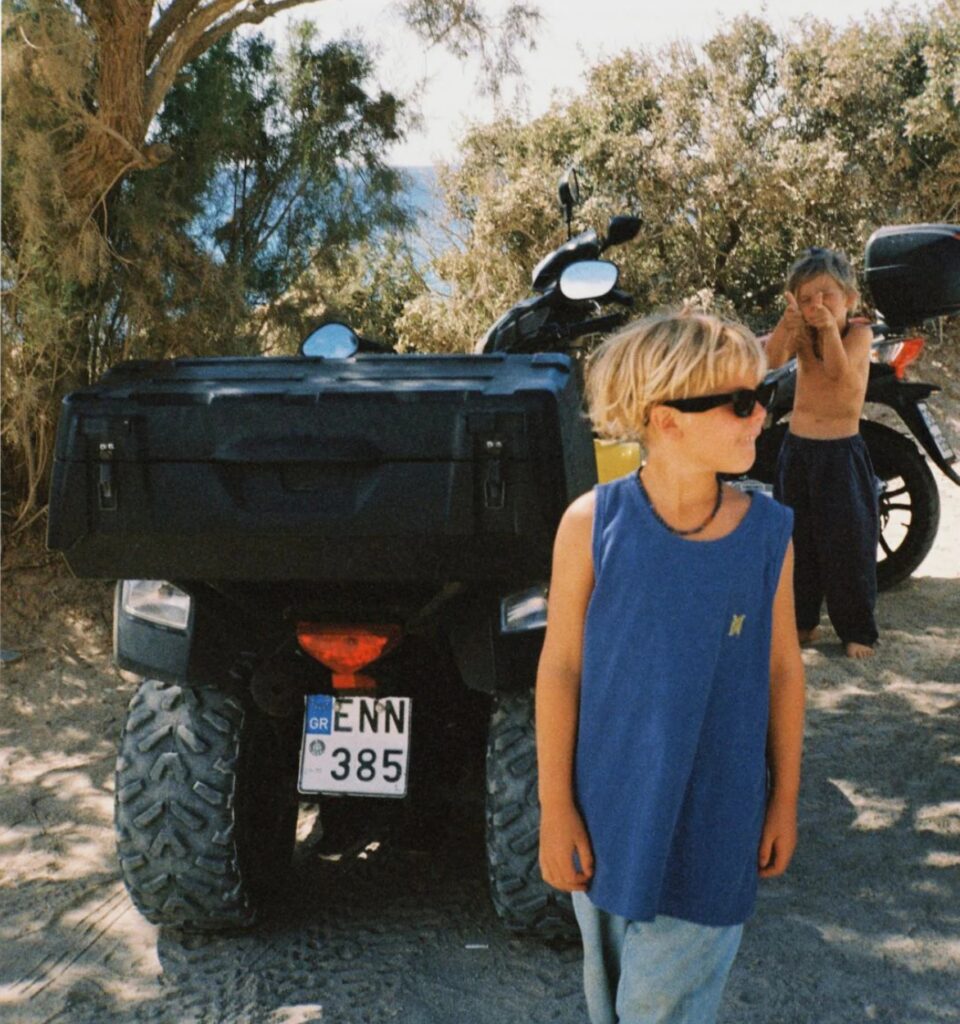 ZIGGY ZAZA素肌に触れている感じが伝わるカット2