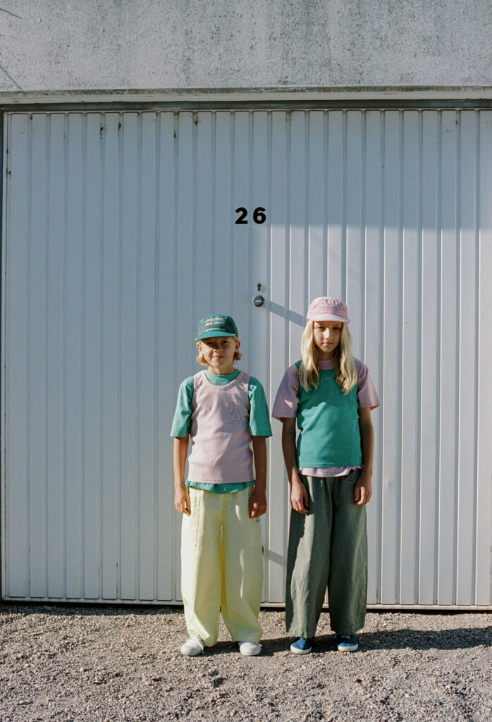 TRUE ARTIST kidswear detail